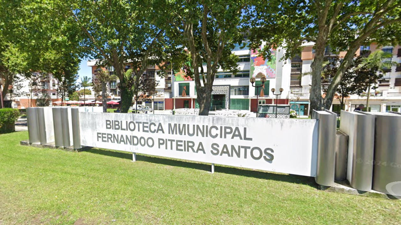 Biblioteca Municipal Fernando Piteira Santos