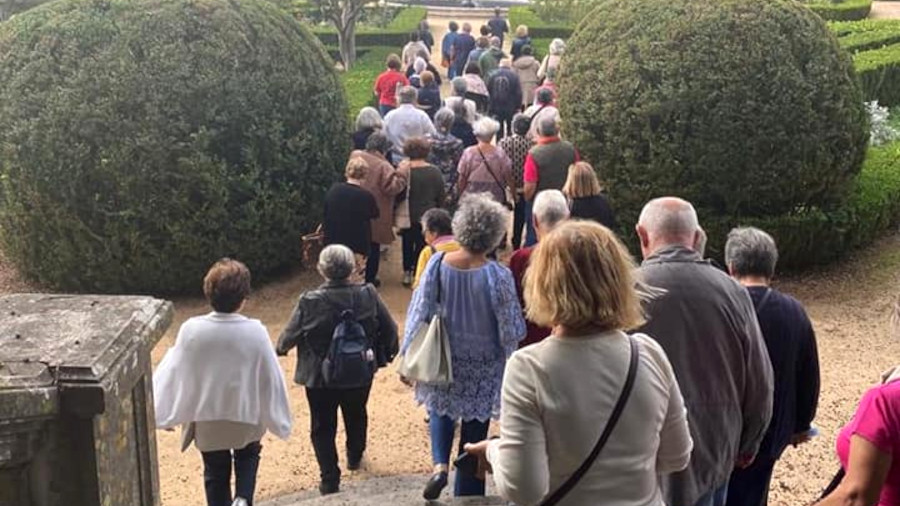 Visita cultural ao Jardim Botânico da Ajuda e ao Museu do Tesouro Real